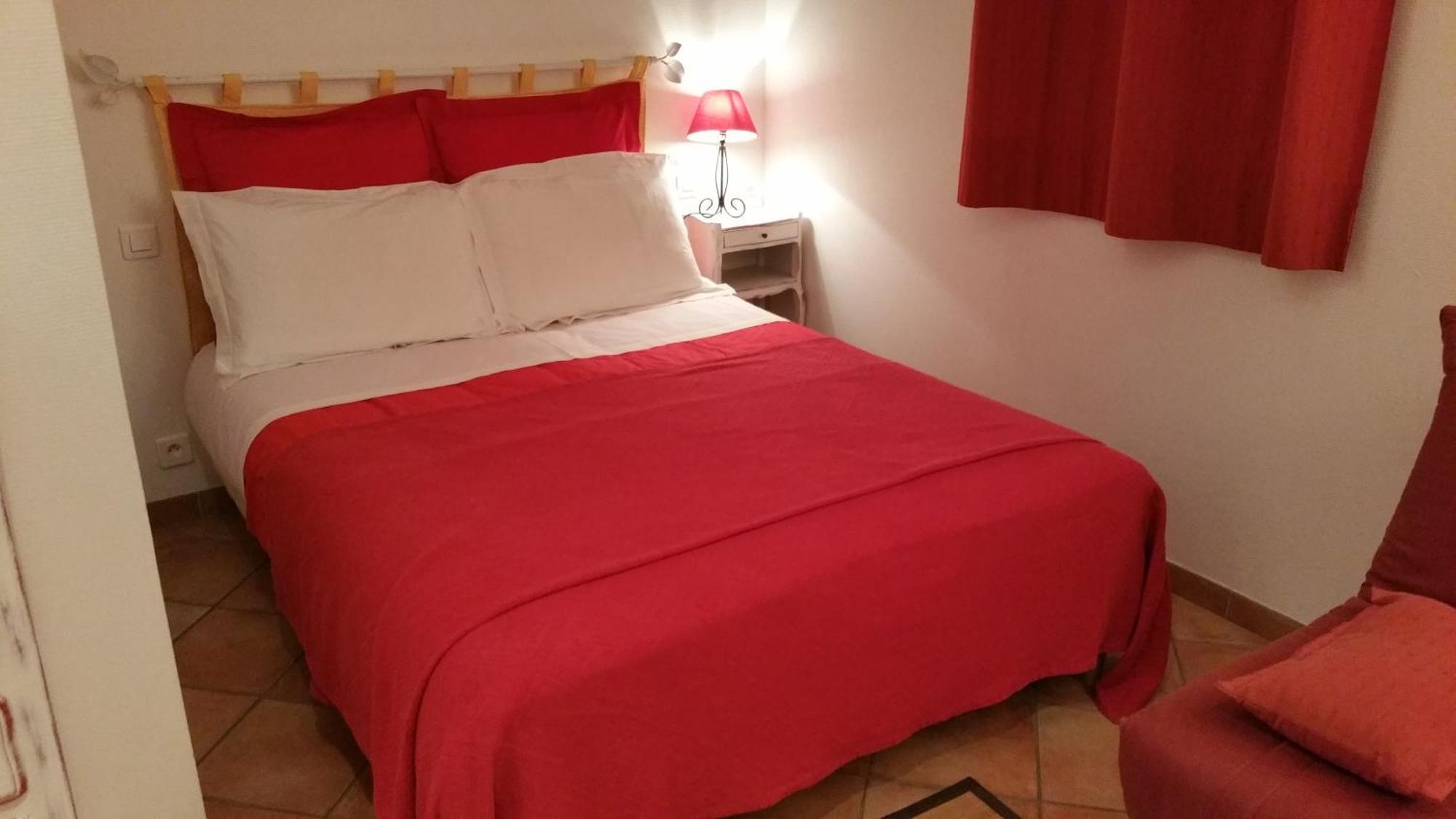 Bed & Breakfast La Cigale Sous L'olivier Le Castellet (Var)